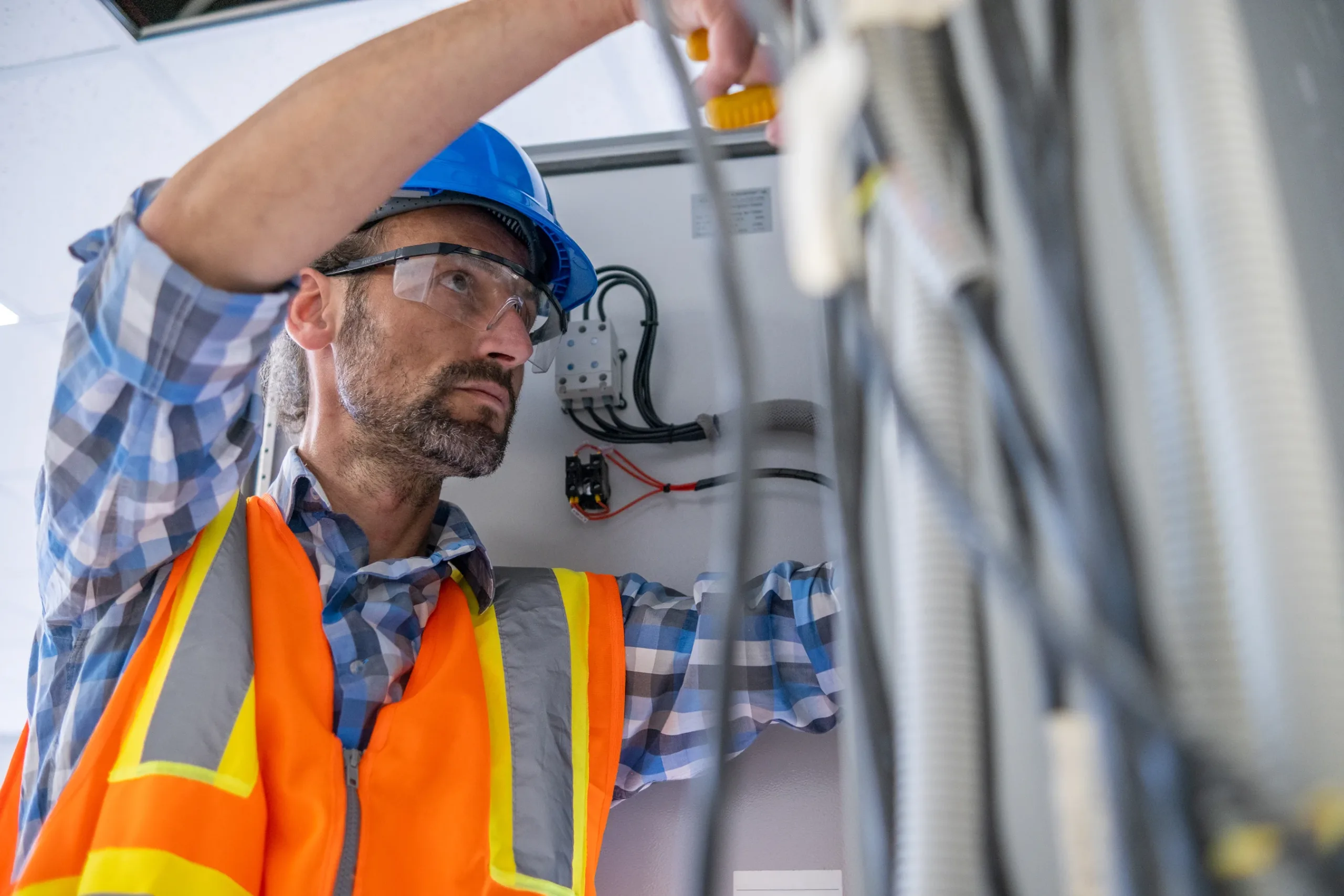 Workplace Safety Training: Global Certification for Engineering Staff Protection